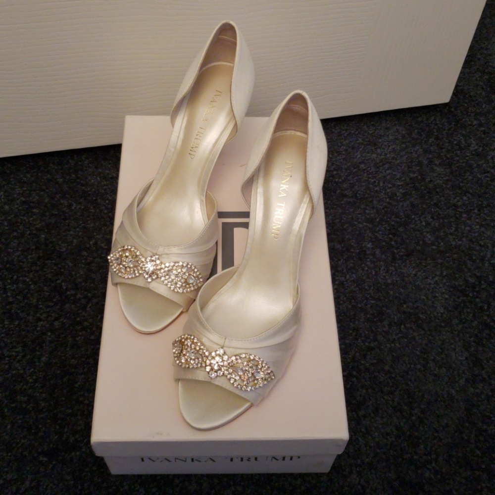Ivory peep toe shoes